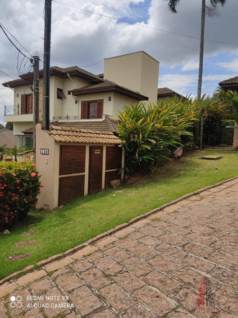 Casa de Condomínio à venda com 4 quartos, 250m² - Foto 2