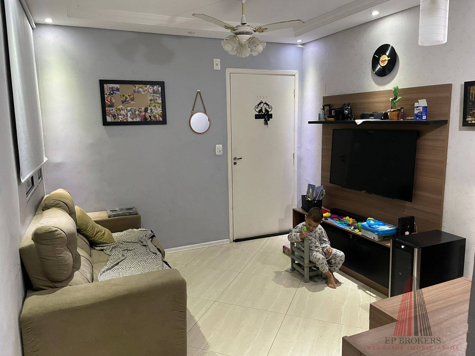 Apartamento à venda com 2 quartos, 49m² - Foto 1