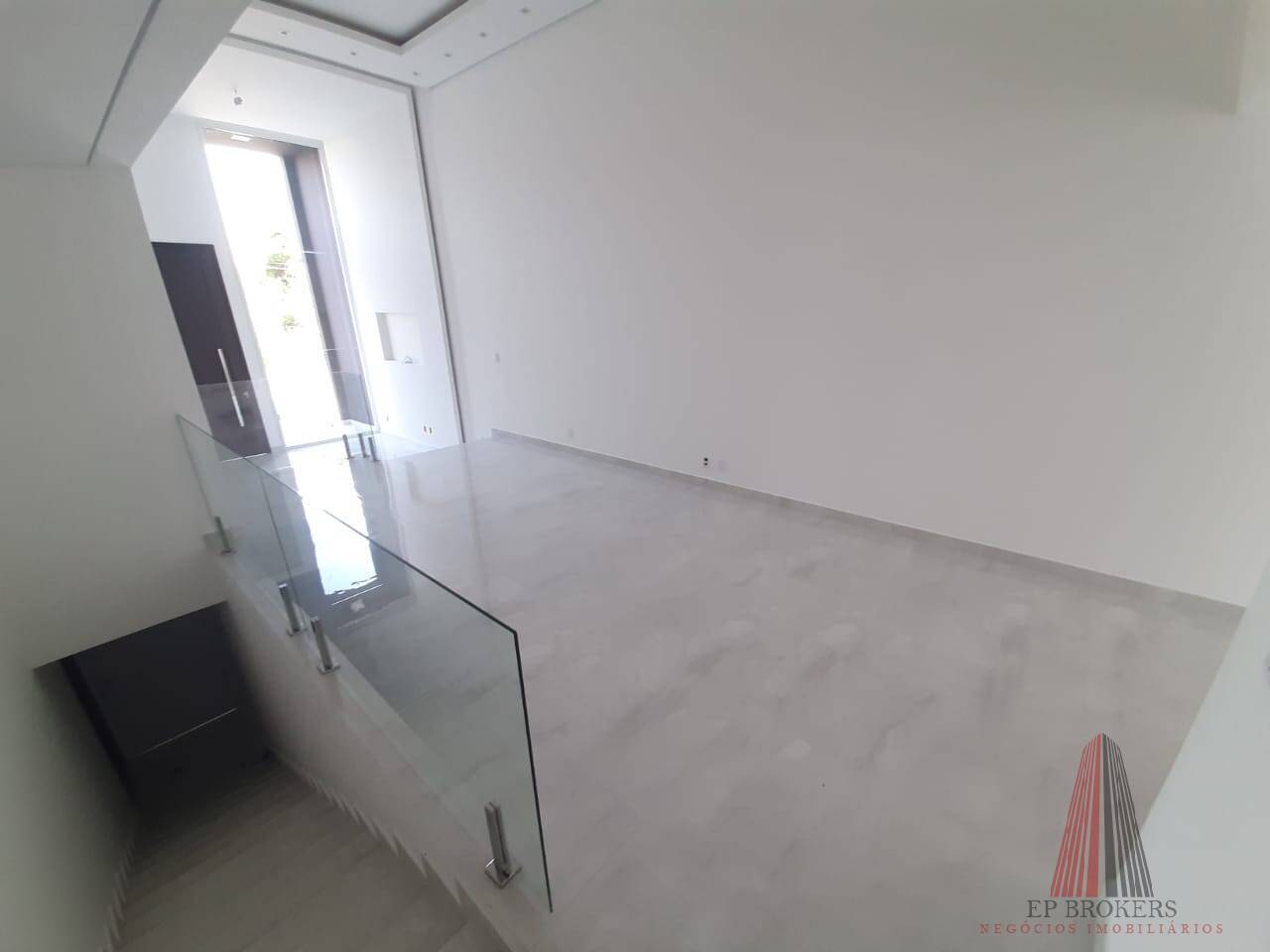 Casa de Condomínio à venda com 3 quartos, 220m² - Foto 3