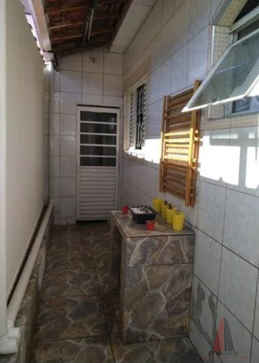 Casa à venda com 2 quartos, 105m² - Foto 14