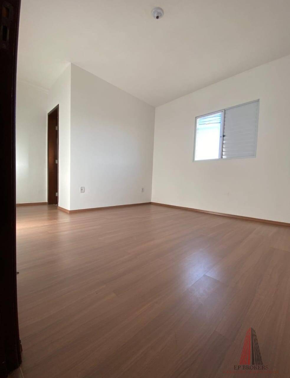 Apartamento à venda com 2 quartos, 57m² - Foto 2