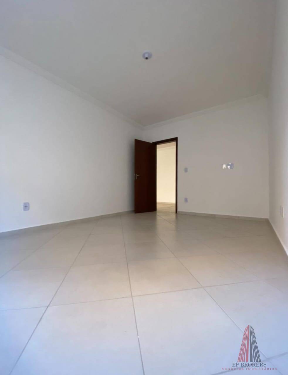 Apartamento à venda com 1 quarto, 44m² - Foto 2