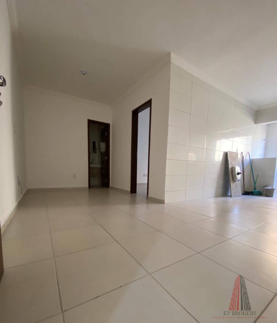 Apartamento à venda com 1 quarto, 44m² - Foto 1