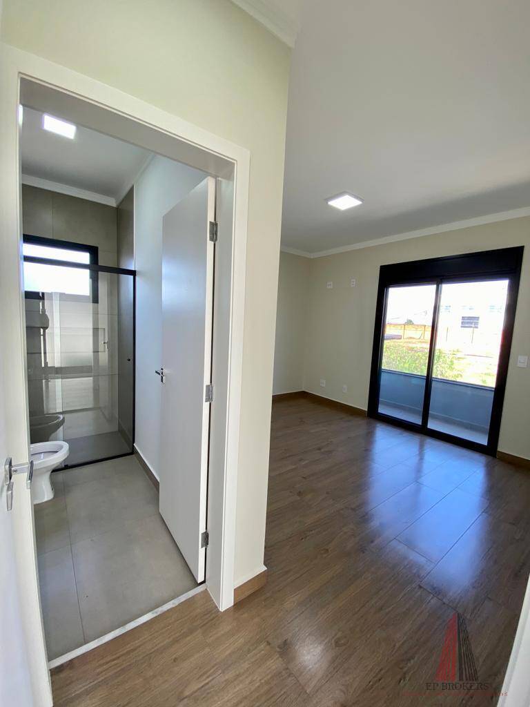 Casa à venda com 3 quartos, 240m² - Foto 28