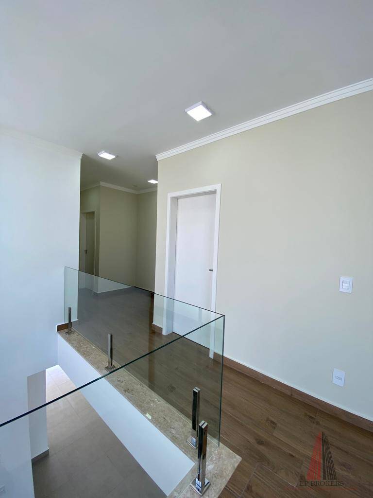 Casa à venda com 3 quartos, 240m² - Foto 19