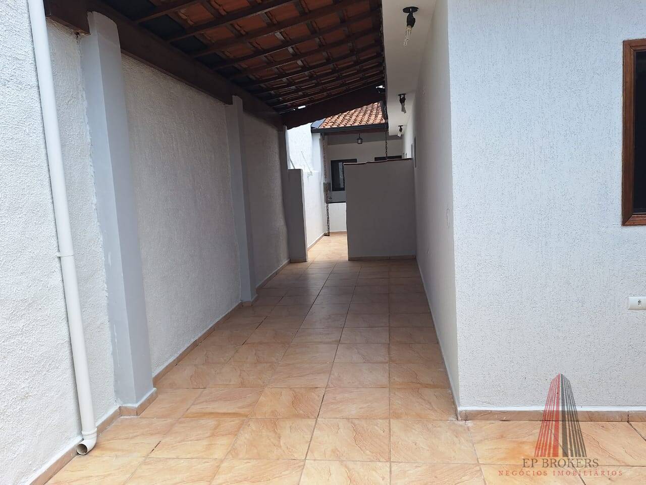 Casa à venda com 2 quartos, 110m² - Foto 7