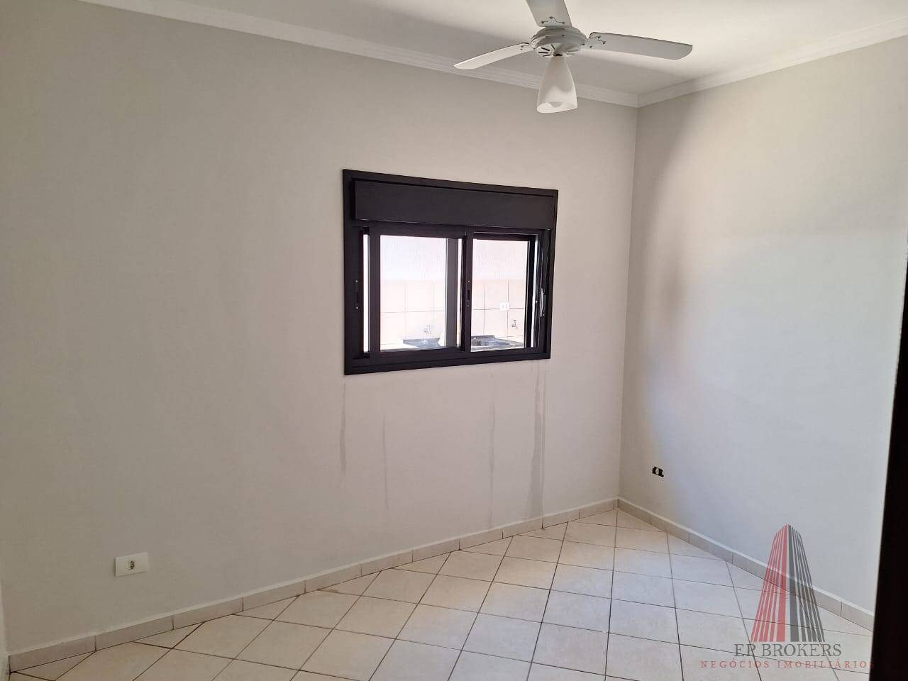 Casa à venda com 2 quartos, 110m² - Foto 10