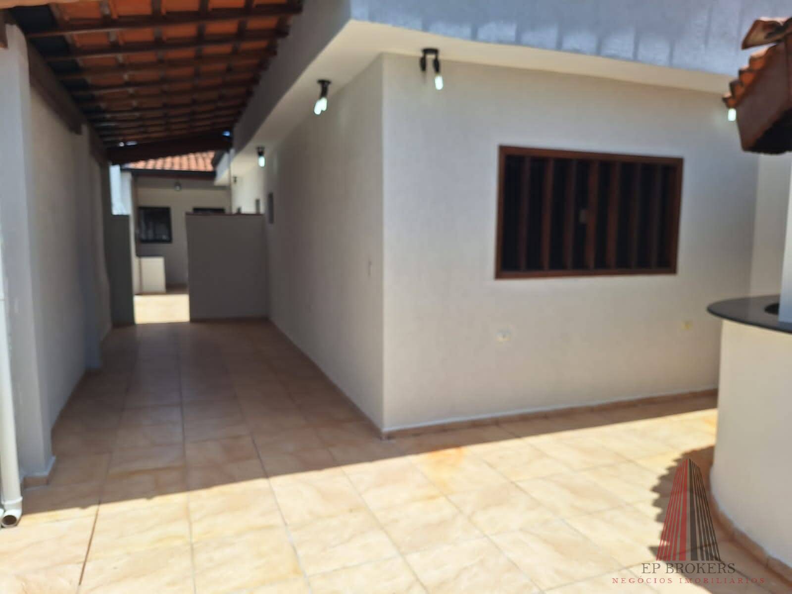 Casa à venda com 2 quartos, 110m² - Foto 13