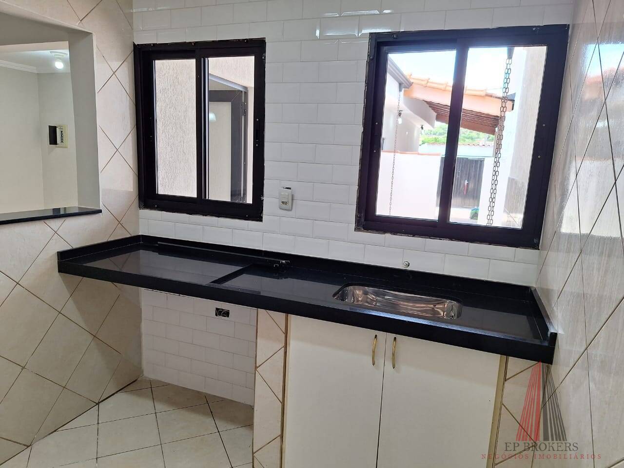 Casa à venda com 2 quartos, 110m² - Foto 26