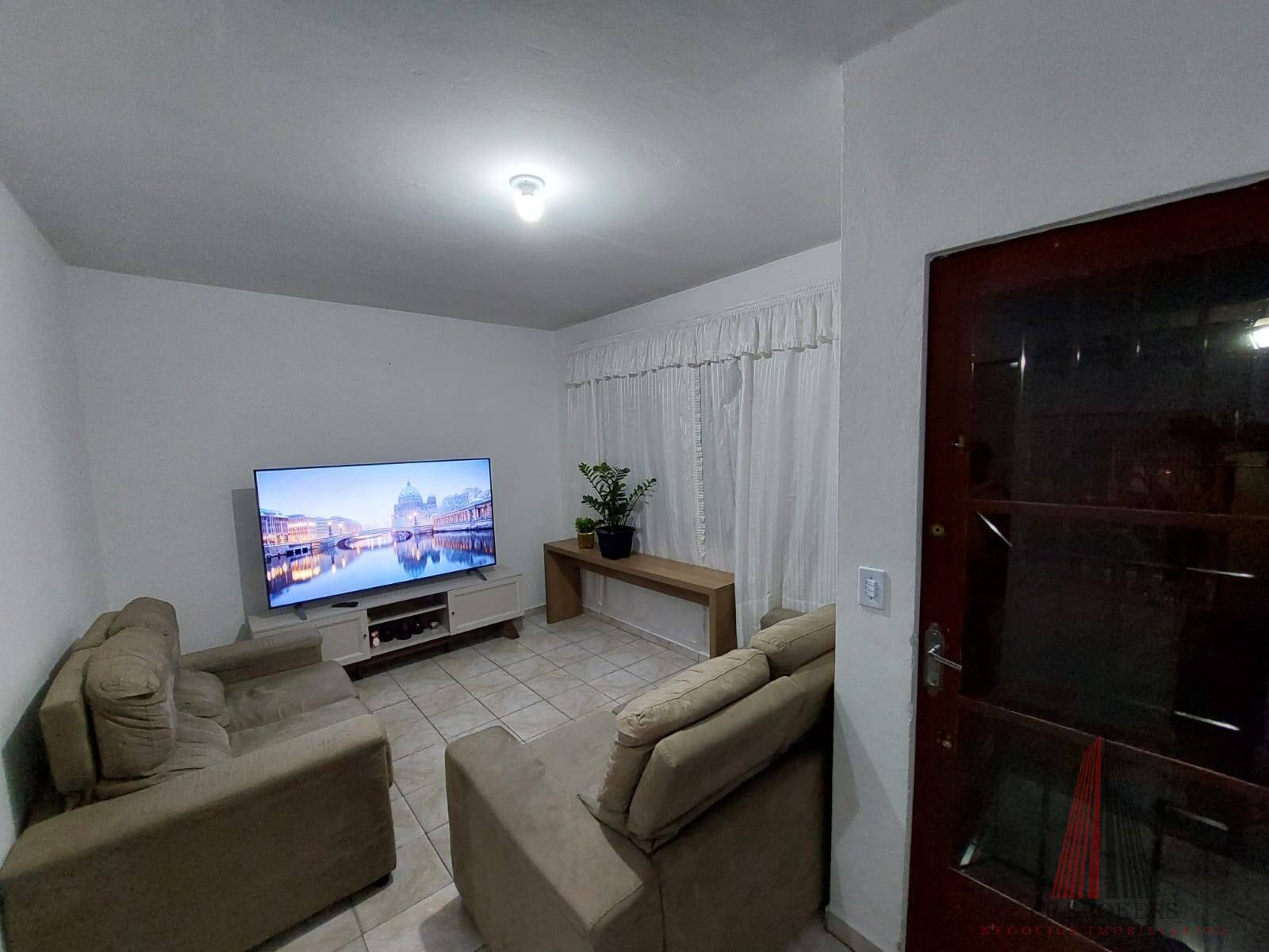 Casa à venda com 2 quartos, 122m² - Foto 3