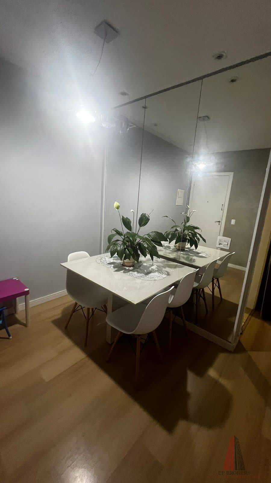 Apartamento à venda com 2 quartos, 52m² - Foto 4