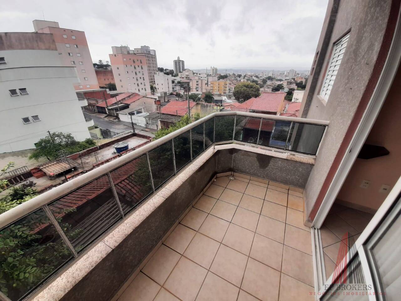 Apartamento à venda com 2 quartos, 69m² - Foto 3