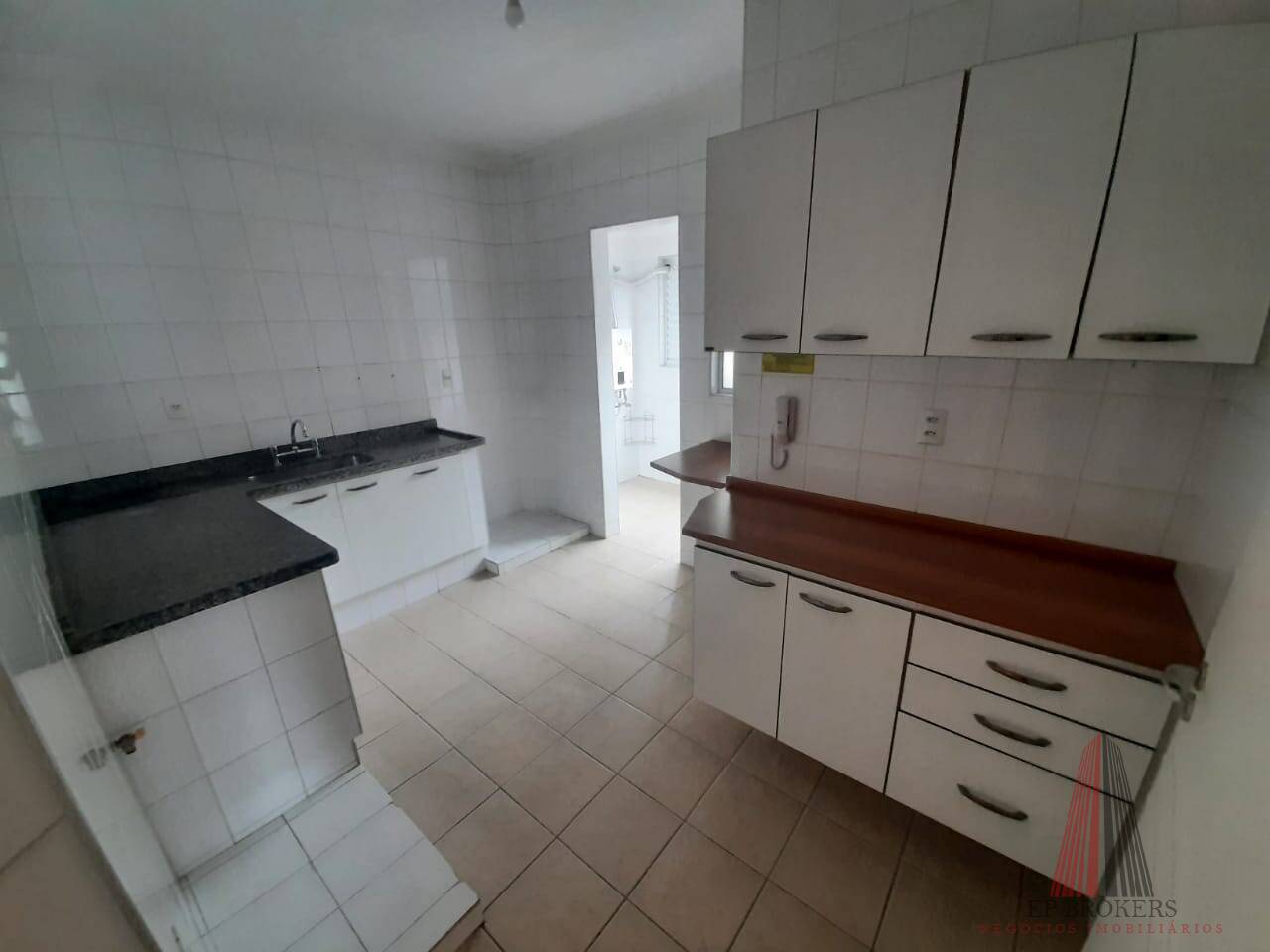 Apartamento à venda com 2 quartos, 69m² - Foto 4