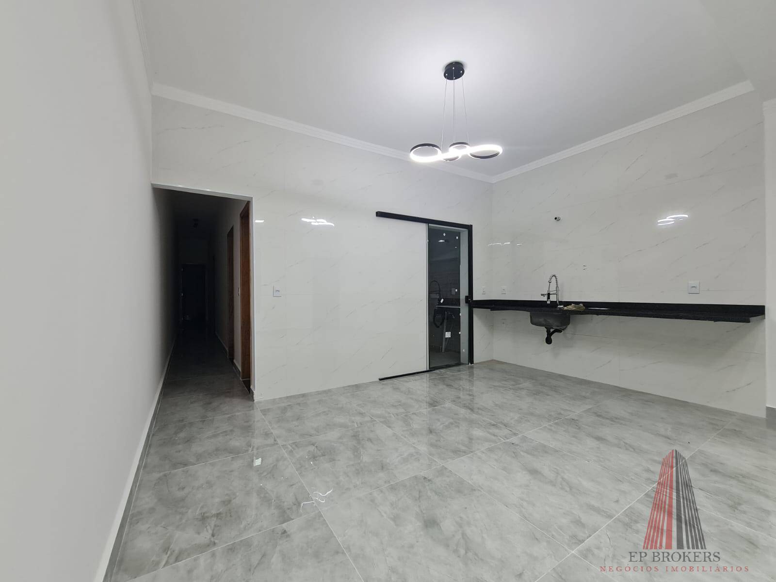 Casa à venda com 3 quartos, 92m² - Foto 13