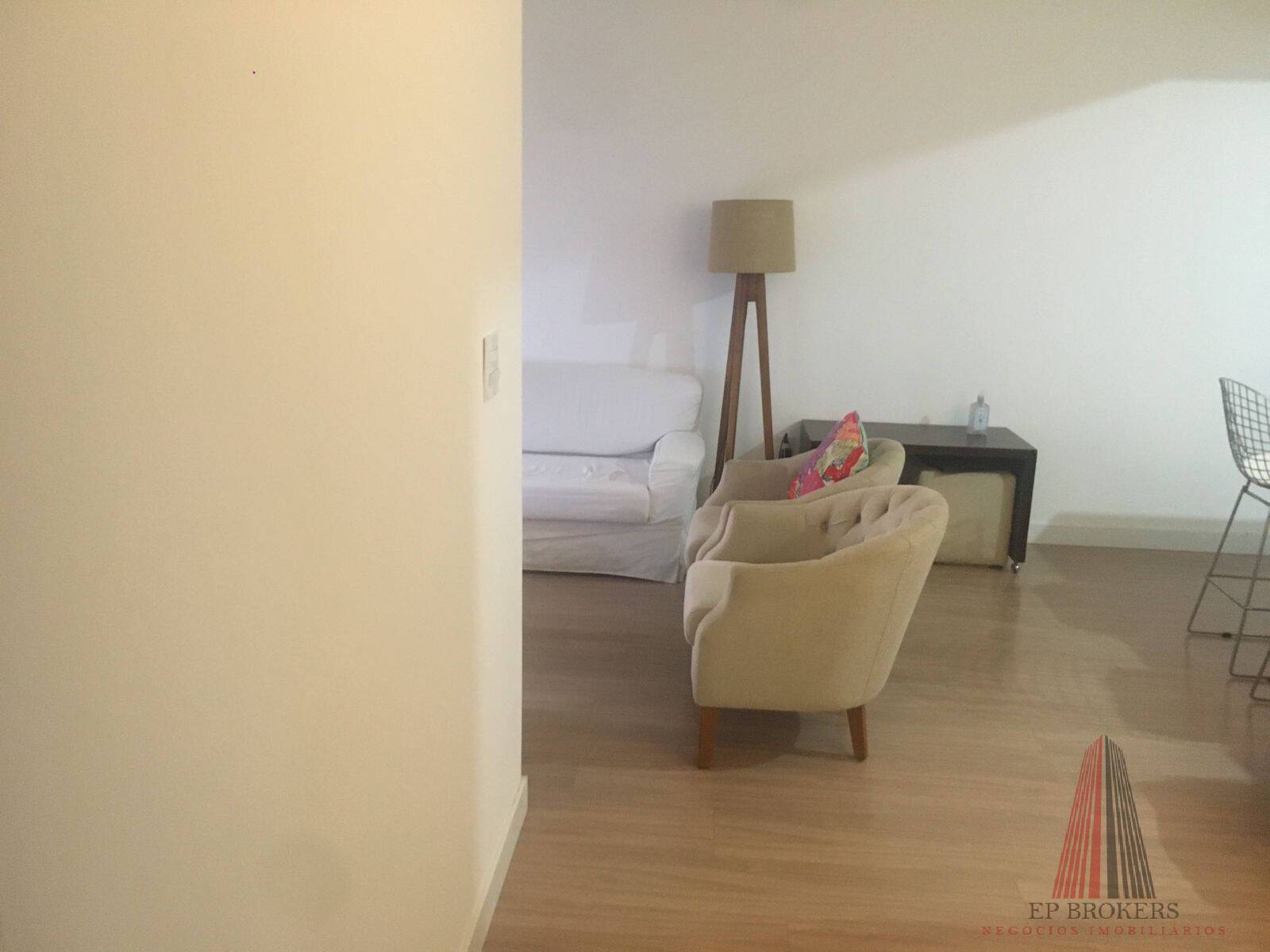 Apartamento à venda com 2 quartos, 72m² - Foto 5