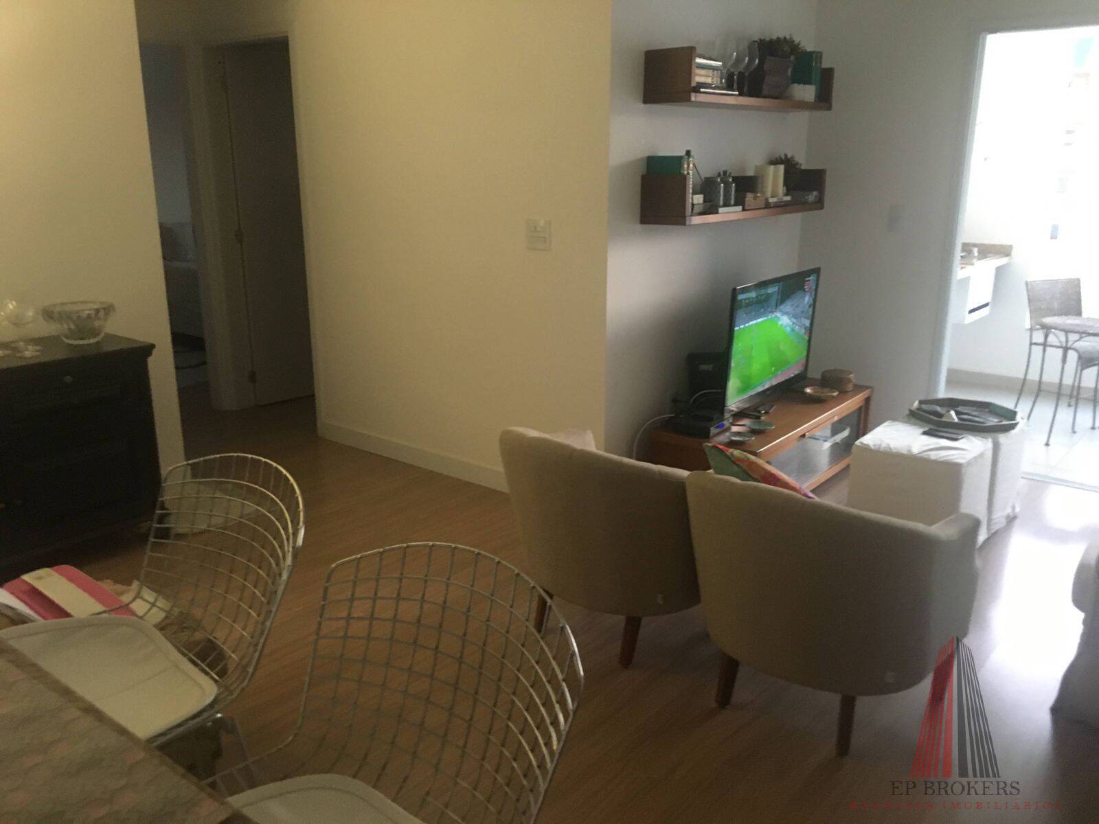 Apartamento à venda com 2 quartos, 72m² - Foto 3