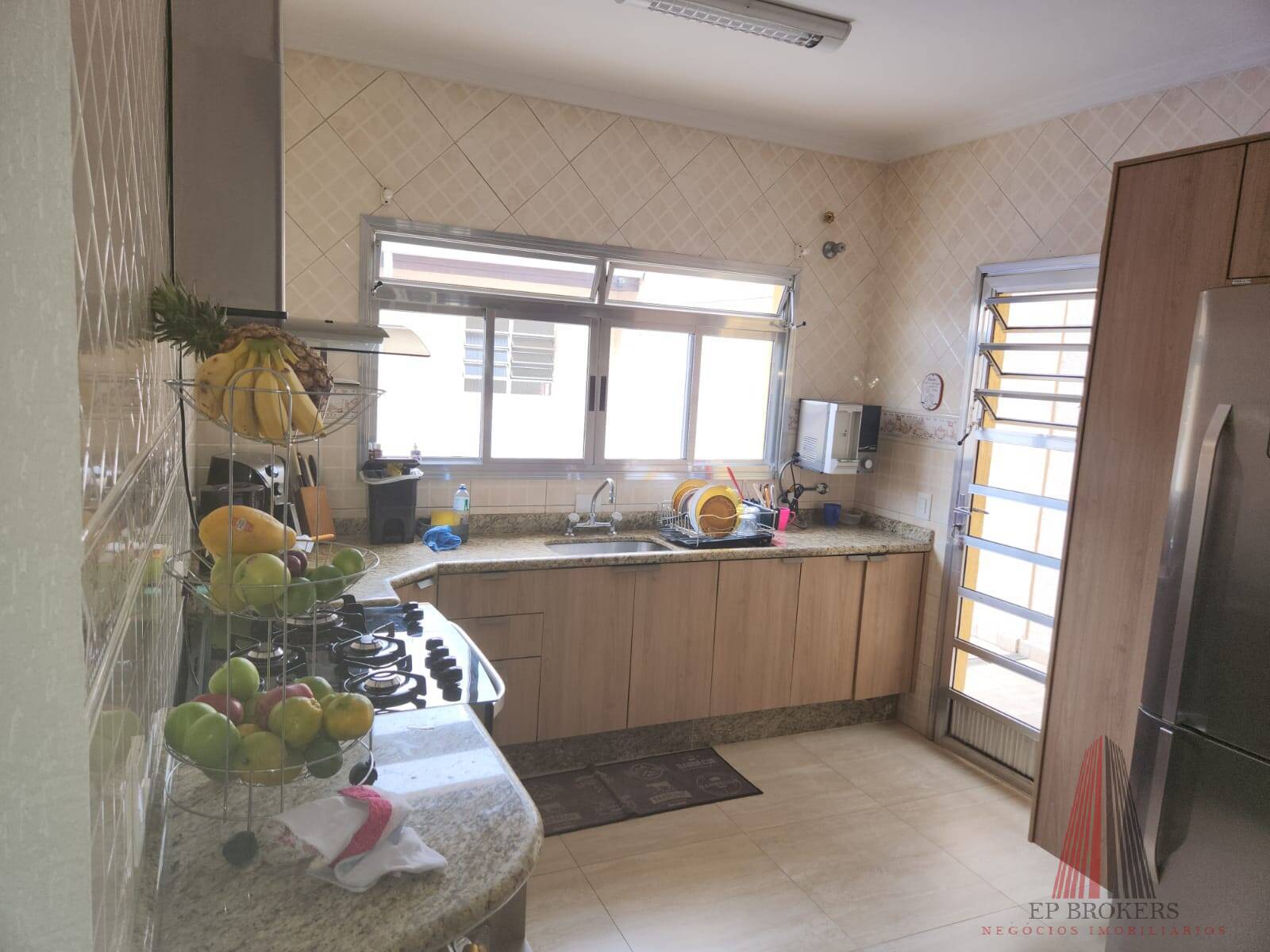 Sobrado à venda com 4 quartos, 300m² - Foto 12