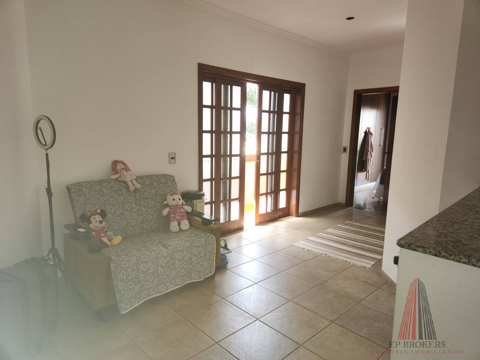 Sobrado à venda com 4 quartos, 300m² - Foto 5