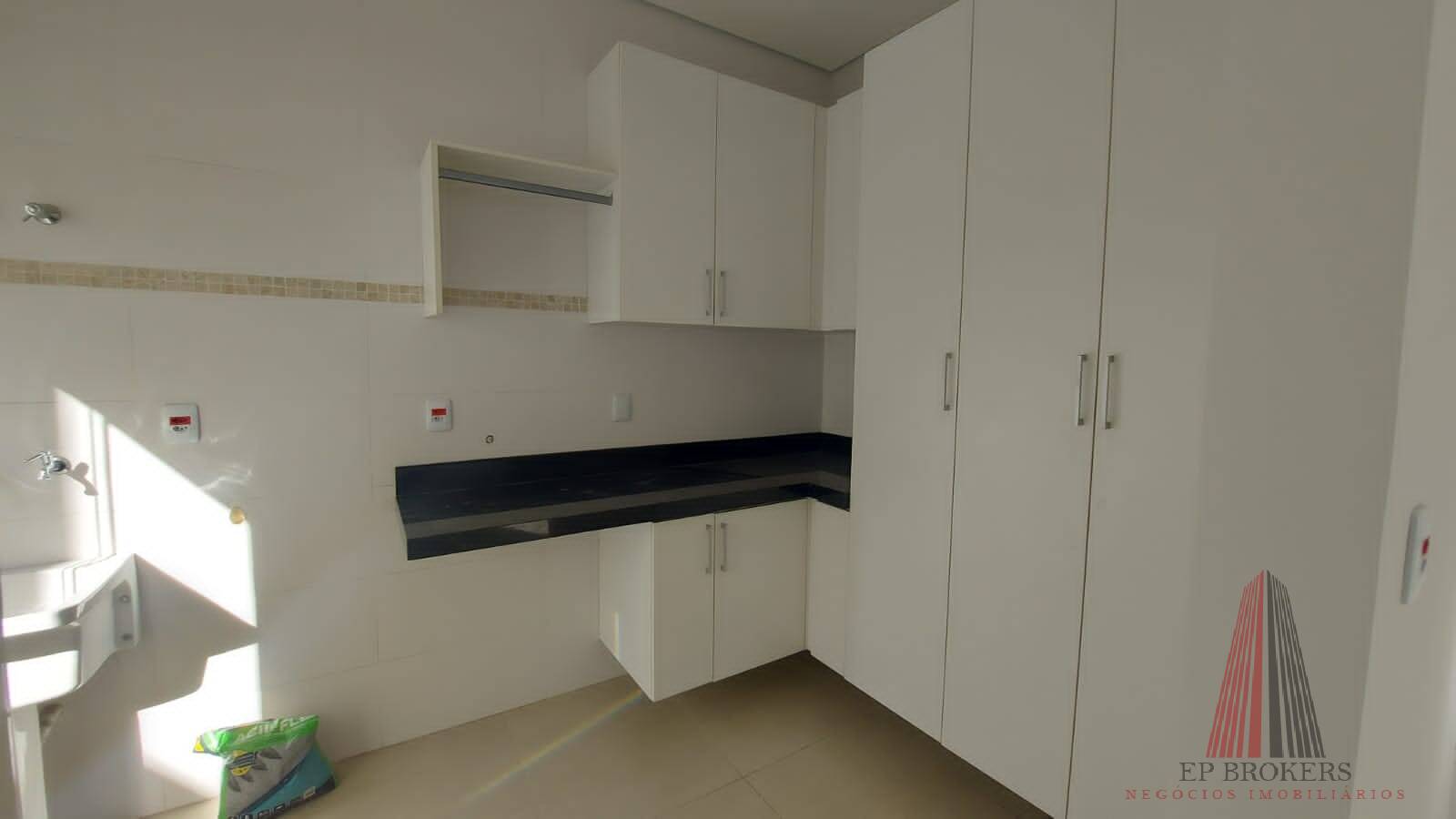 Sobrado à venda e aluguel com 4 quartos, 297m² - Foto 15