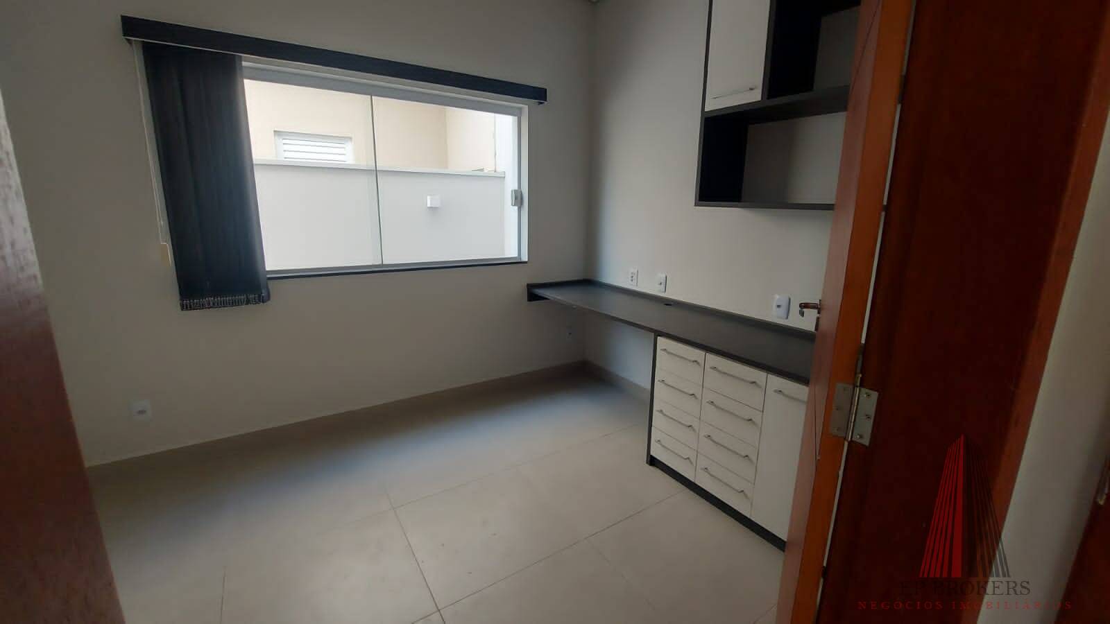 Sobrado à venda e aluguel com 4 quartos, 297m² - Foto 18