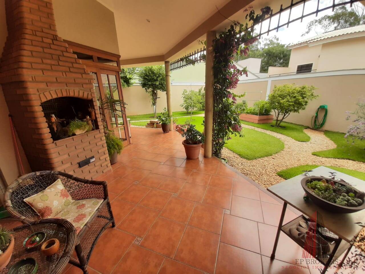 Casa à venda com 4 quartos, 338m² - Foto 45