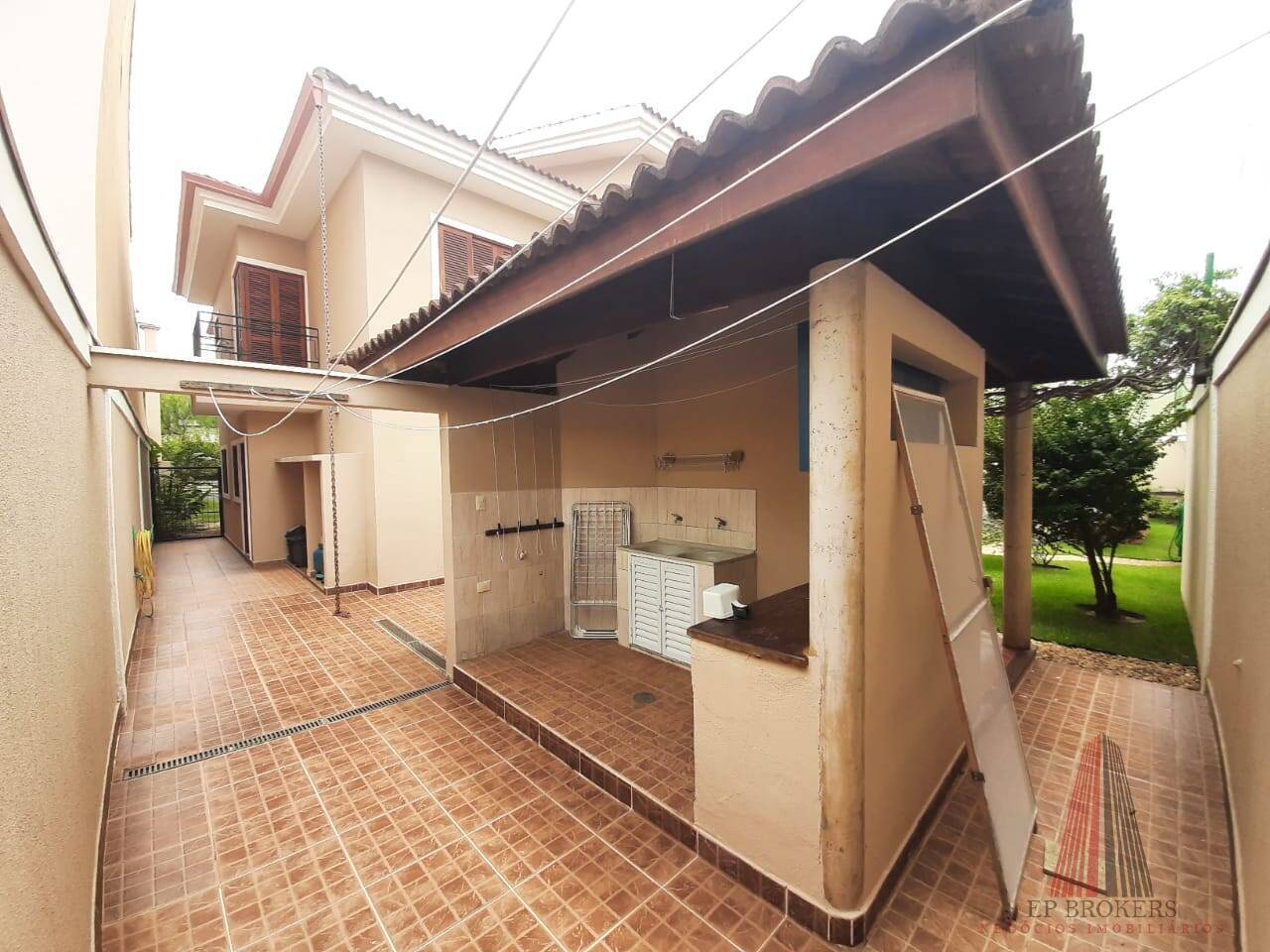 Casa à venda com 4 quartos, 338m² - Foto 42