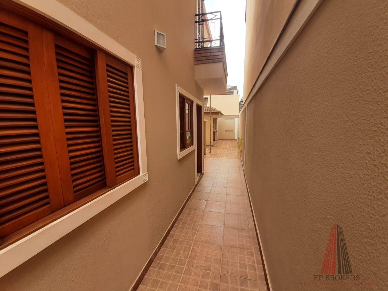 Casa à venda com 4 quartos, 338m² - Foto 39