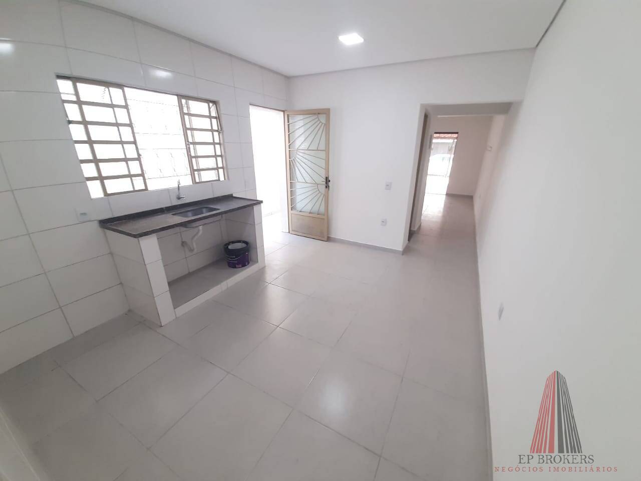 Casa à venda com 3 quartos, 112m² - Foto 5