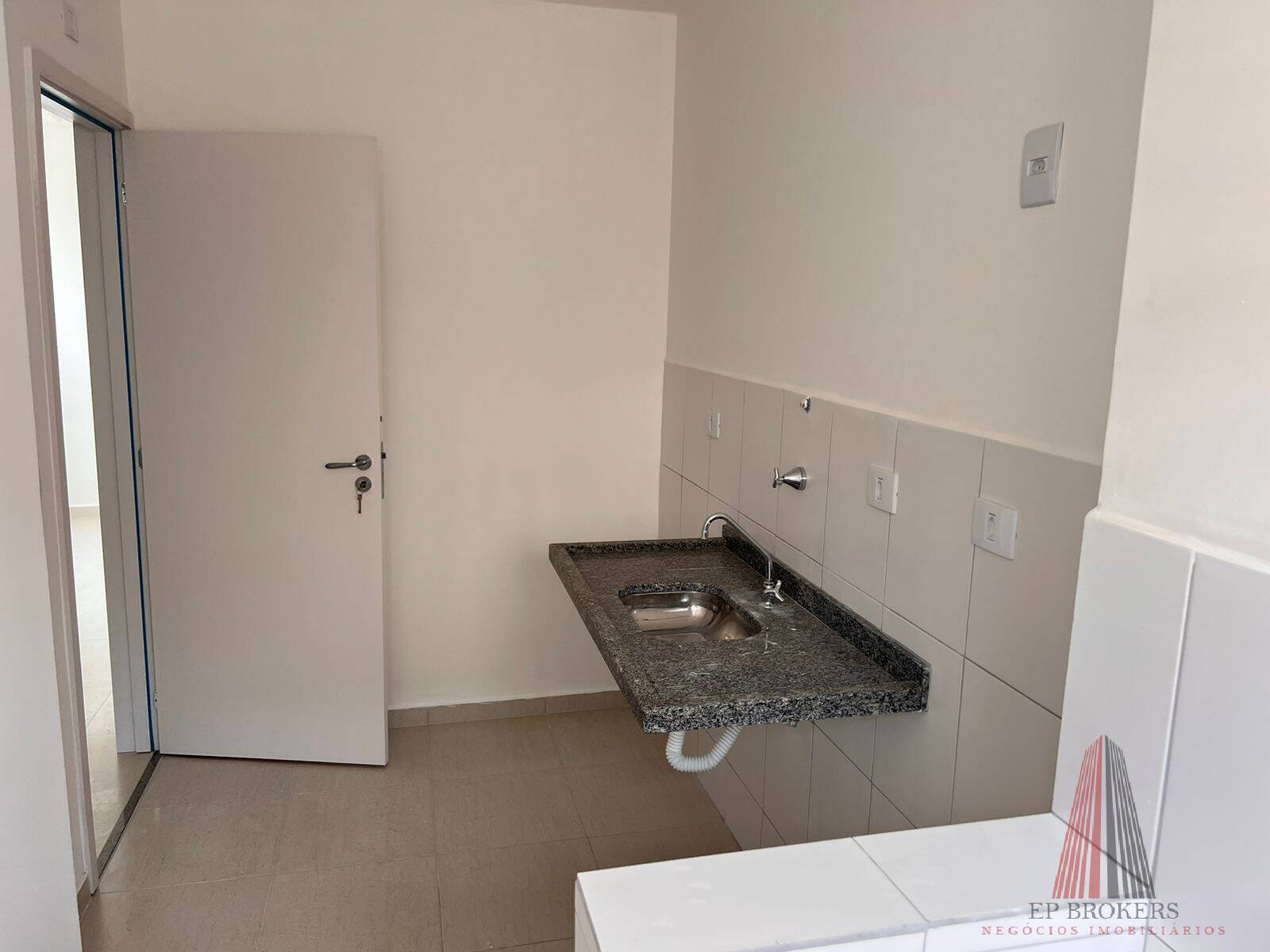 Apartamento à venda com 2 quartos, 47m² - Foto 4