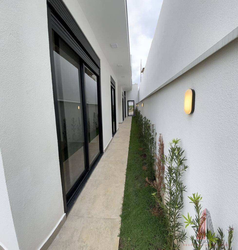 Casa à venda com 3 quartos, 200m² - Foto 9