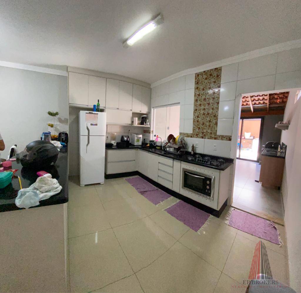 Casa à venda com 2 quartos, 140m² - Foto 6