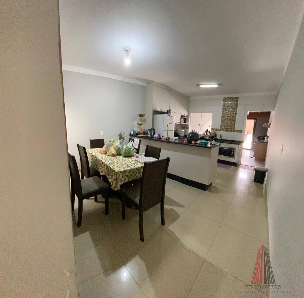 Casa à venda com 2 quartos, 140m² - Foto 5