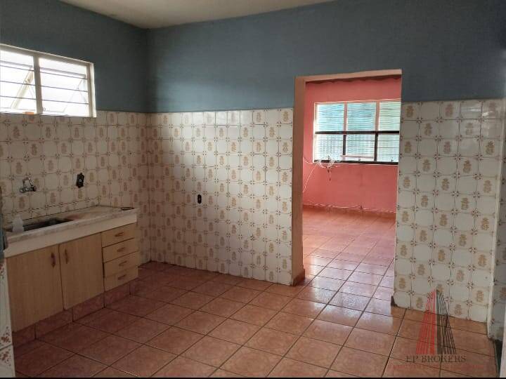 Casa à venda com 2 quartos, 150m² - Foto 4