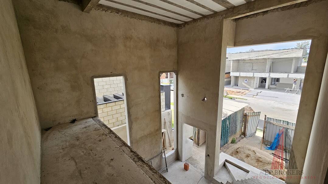 Casa de Condomínio à venda com 3 quartos, 223m² - Foto 3