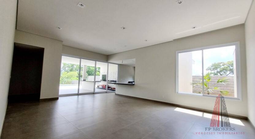 Casa à venda com 4 quartos, 270m² - Foto 6