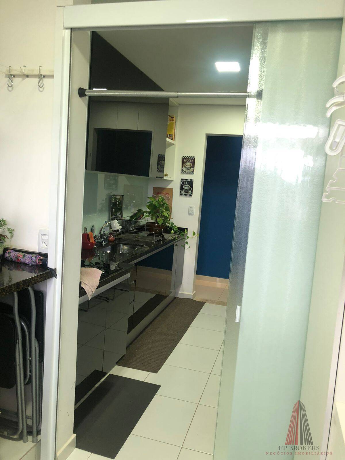 Apartamento à venda com 3 quartos, 86m² - Foto 17