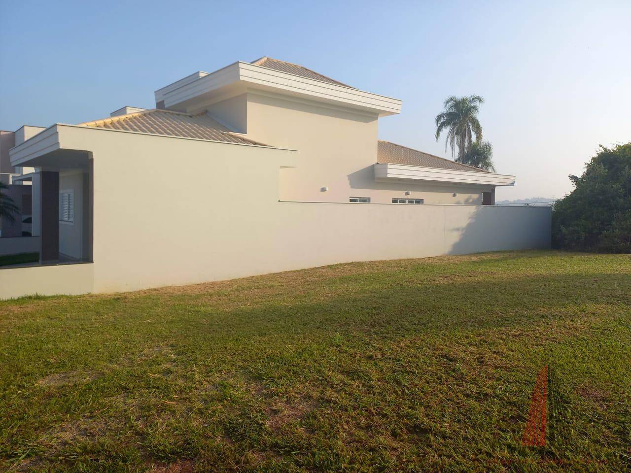 Casa à venda com 3 quartos, 168m² - Foto 2