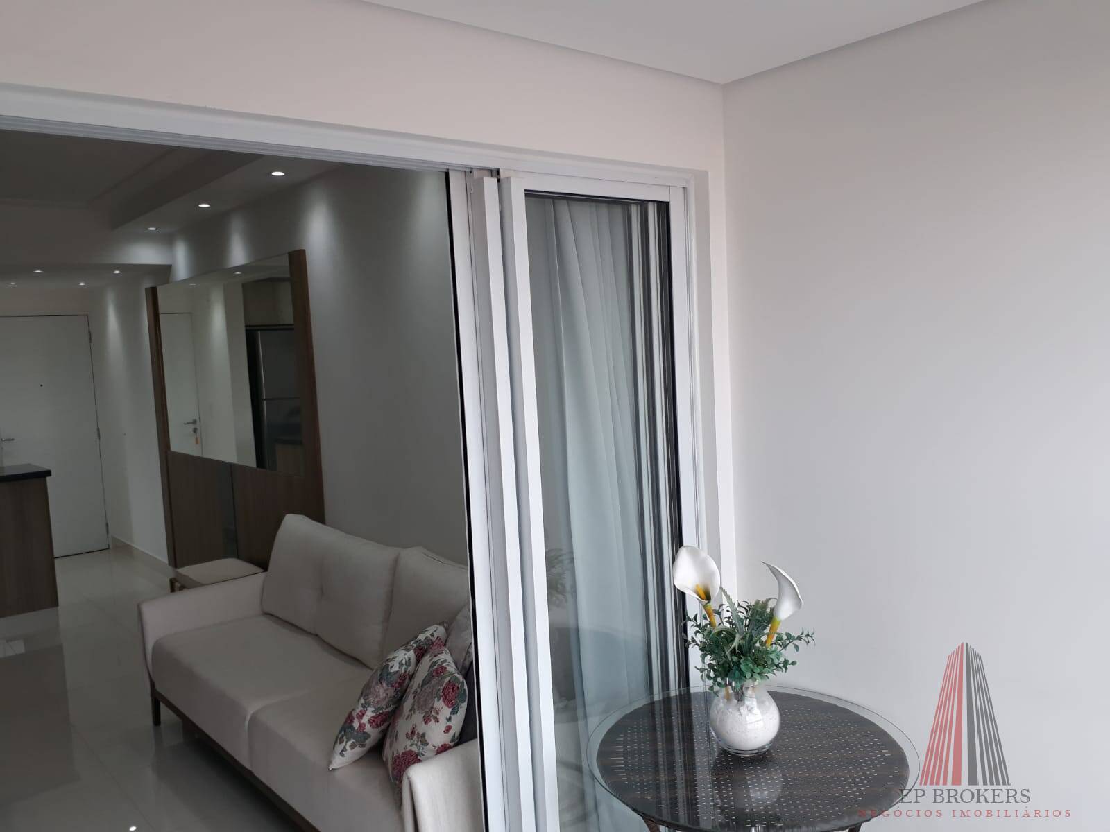 Apartamento à venda com 2 quartos, 72m² - Foto 7