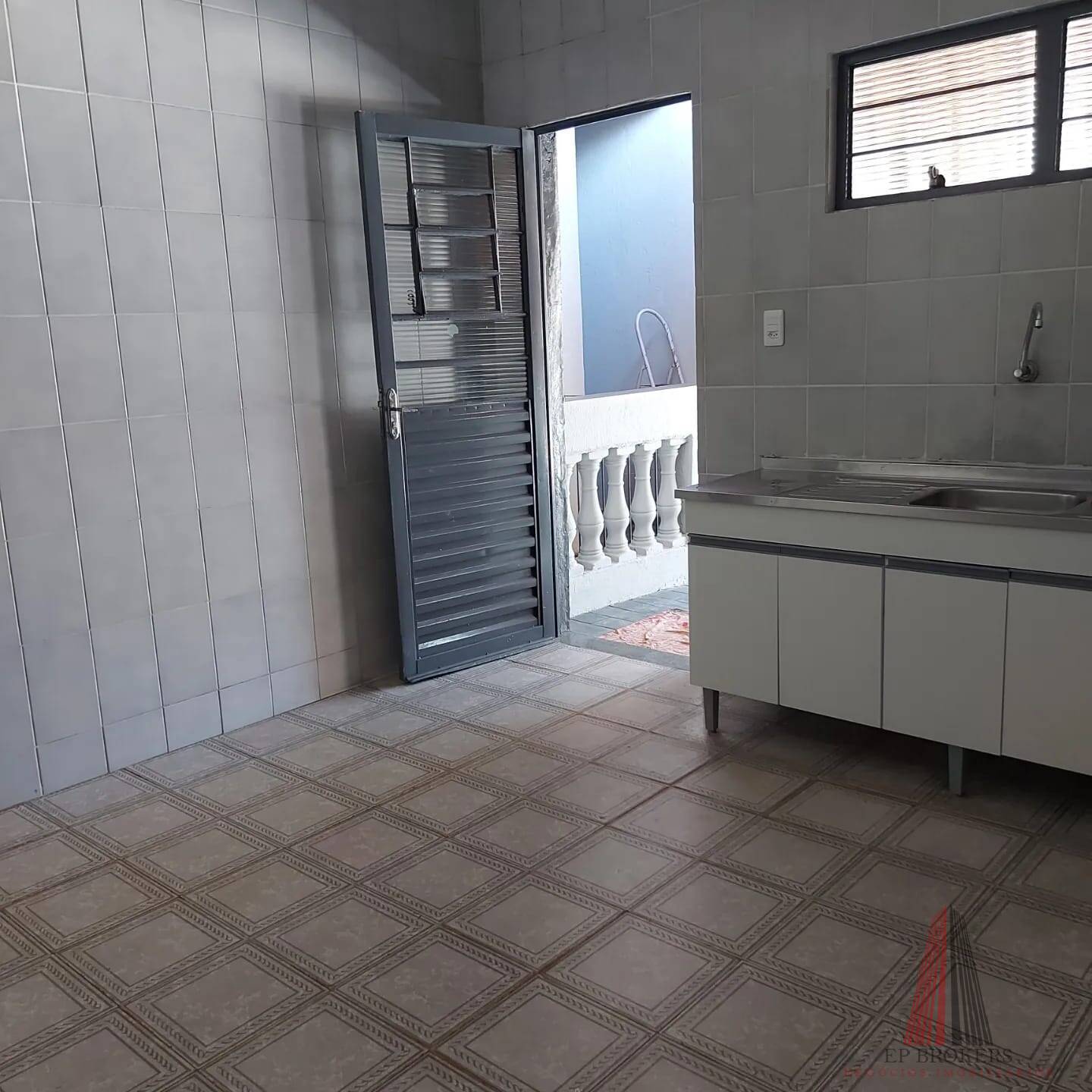 Casa à venda com 2 quartos, 120m² - Foto 5