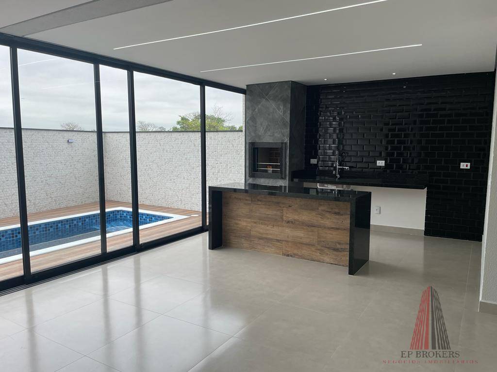 Casa à venda com 3 quartos, 200m² - Foto 5