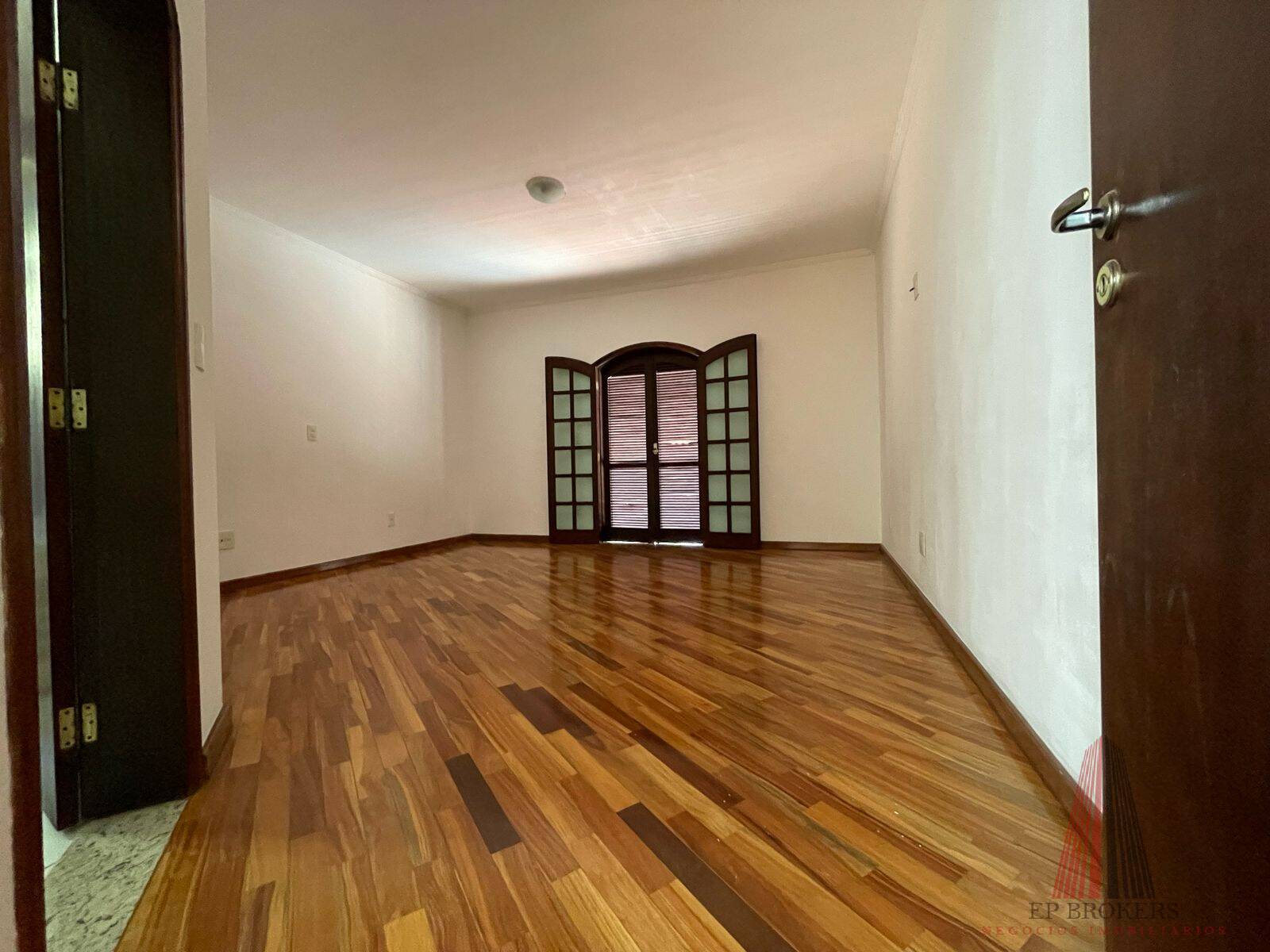 Sobrado à venda com 4 quartos, 460m² - Foto 23