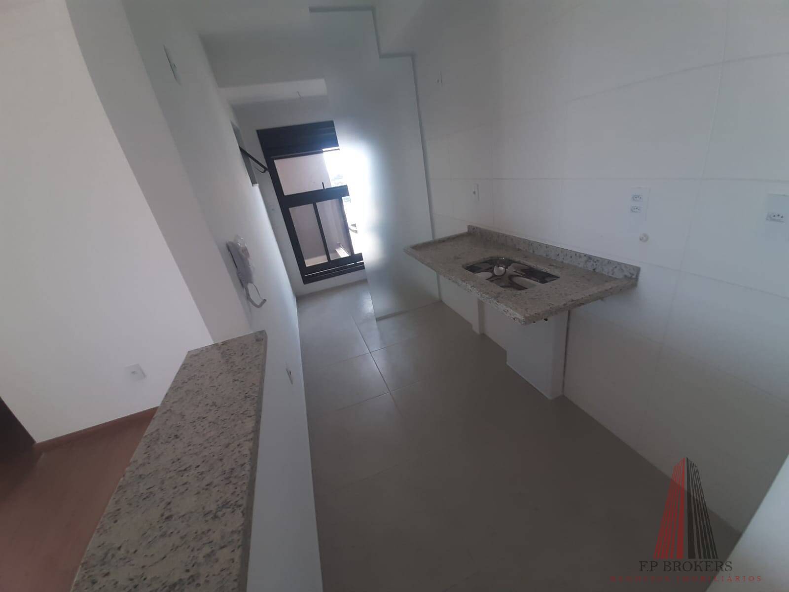 Apartamento à venda com 2 quartos, 62m² - Foto 4