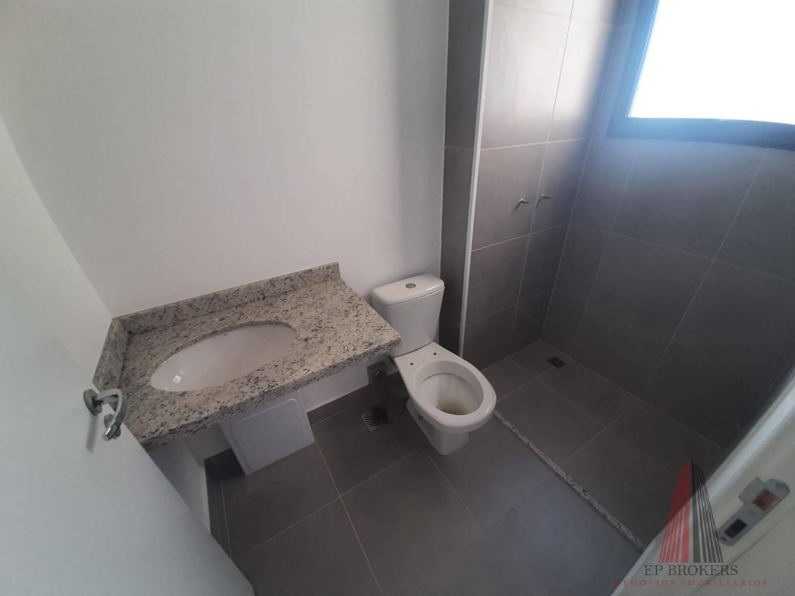 Apartamento à venda com 2 quartos, 62m² - Foto 11