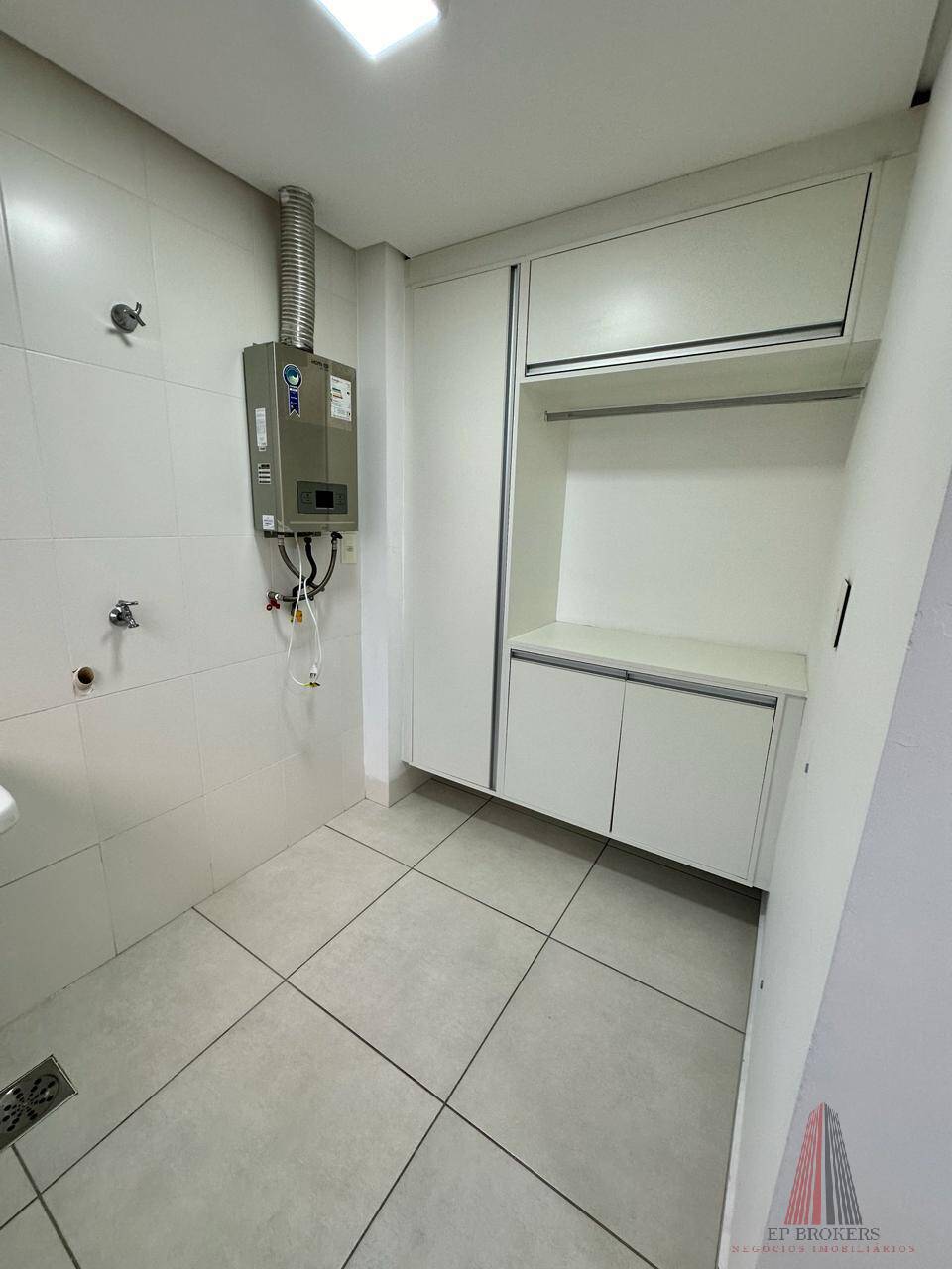 Apartamento à venda com 2 quartos, 85m² - Foto 11