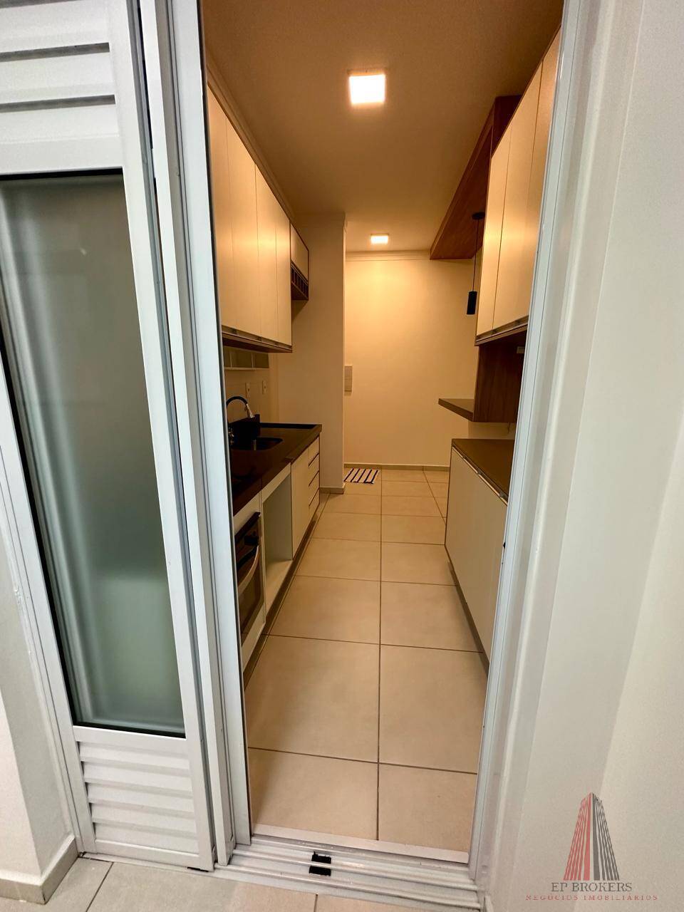 Apartamento à venda com 2 quartos, 85m² - Foto 13