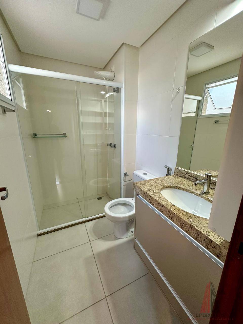 Apartamento à venda com 2 quartos, 85m² - Foto 18