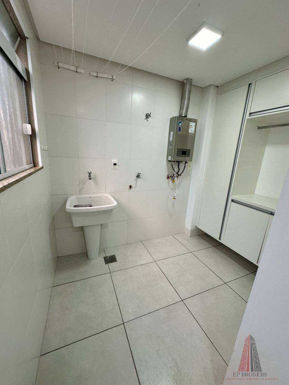 Apartamento à venda com 2 quartos, 85m² - Foto 17