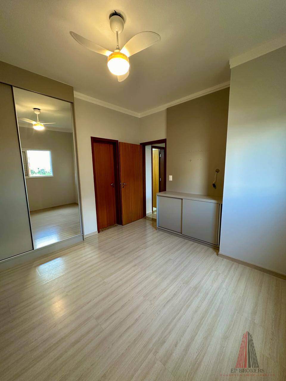 Apartamento à venda com 2 quartos, 85m² - Foto 27