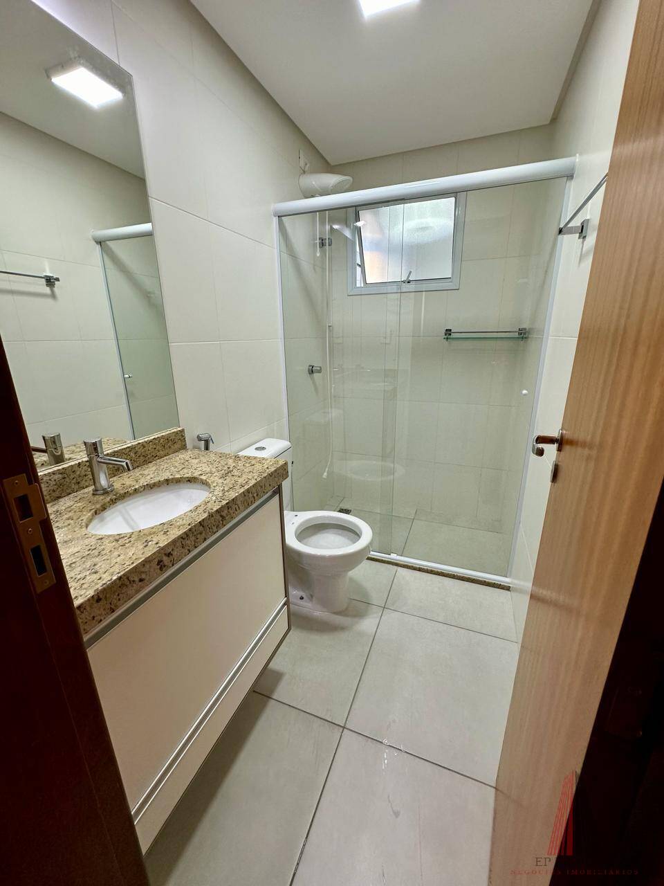 Apartamento à venda com 2 quartos, 85m² - Foto 25