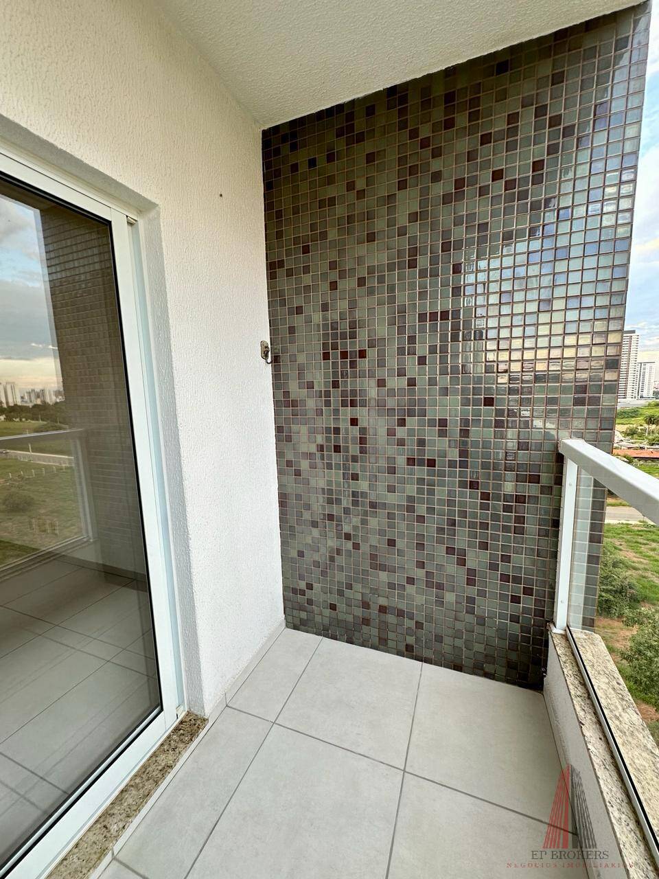 Apartamento à venda com 2 quartos, 85m² - Foto 28